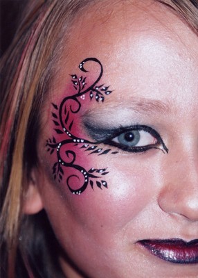Face painting, body art and make-up by Zoë Thornbury-Phillips